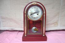 Cultural Revolution items with Chairman Maos quotes Shenyang gold cup brand old seat clock old hanging alarm clock nostalgic old-fashioned objects