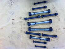 Excavator broken hammer accessories Full-body screw Through-the-heart screw Through-the-bolt Through-the-body bolt Long screw