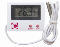 Fish tank thermometer fish fish water temperature meter water race tropical fish thermometers high precision digital display temperature table reptile HT-5