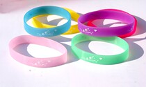  Gifts and prizes)Gospel Luminous Bracelet)Love never stops June 1 Easter