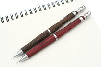 Japanese version of Baile Pilot Big Hippo Wood S20 Mechanical Pencil Tan Crimson 0 3 0 5mm
