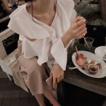  Rosefactory Korea 21 spring sexy small leaky shoulder solid color Korean version of ruffle collar shirt