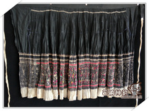 Miao-Dong Shen Yun Handicraft 4894 Sichuan Miao Batik Pleated Skirt Embroidered Apron