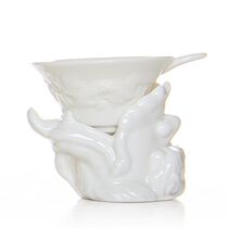 Mingfeng tea set Tea filter Ceramic Kung Fu tea leak net Jade porcelain tea leak Hand holder tea leak Ice crack relief dragon tea leak