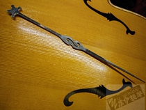 A special sound column hook for the horses harp.