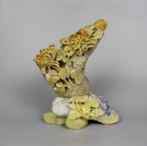  Qingtian stone carving ornaments chrysanthemum elegant gold Yao natural pure handicraft authentic entrance basin appreciation