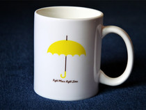 Dads Mom Romantic History Little Yellow Umbrella Right Place Right Time Mark Cup Customizable