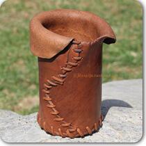 Head layer vegetable tanned cowhide pen holder Office desk Study desk ornament Creative vintage solitary stationery storage