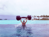 Oversized inflatable dumbbells adult childrens mounts floating beds floating rows swimming rings swimming holiday equipment performance props