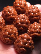 Su Gong famous Chen Jian the work of the gold Chan pure handmade olive nuclear carving hand string old tree iron core carving 2 0cm