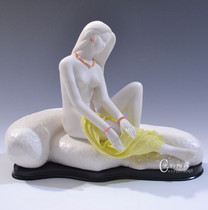 Dehua white porcelain bath female bath home ornaments ceramic crafts housewarming home decorations (shawl)