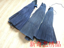 Old embroidered clothing Miao handmade embroidered pieces minority clothing old linen handmade pure linen skirt T1450