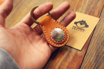 Monkey handmade×Vegetable tanned leather license plate cowhide key card Real coin keychain Custom lettering key pendant