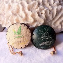 Natural conch shell tour souvenir gift for children Coconut shell handbag handicraft stalls Night Market handmade