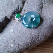 (ten Cuxuan-inlaid) 18K Platinum emerald green buckle pendant inlaid with details Remain