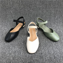 2020 Summer New Code handling leather female skin bag head retro tight tight tight tight coarse heels sandals