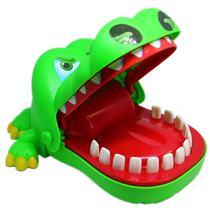 Will bite the little crocodile bite the finger parent-child toy creative tricky punishment student party table game