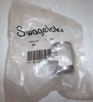 New SWAGELOK internal thread VCR nut SS-4-VCR-CG