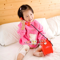 Two baby hood clothes pure cotton anti-dress eating clothes male and female children light core suede and winter katong painting and painting clothes