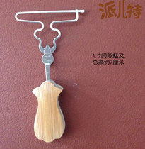 Containing Rui 1 2 grasshopper fork accessories Tiger skin eating vegetables old bamboo leaving blue birds eating insects special bird supplies