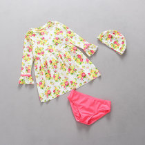  Korean childrens swimsuit female retro European and American floral split skirt swimsuit Baby middle child sunscreen swimsuit three-piece set