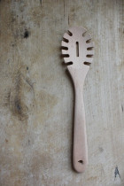 Foreign trade original single European beech solid wood spaghetti fishing spoon colander Spaghetti spoon Spaghetti fishing device Spaghetti grab