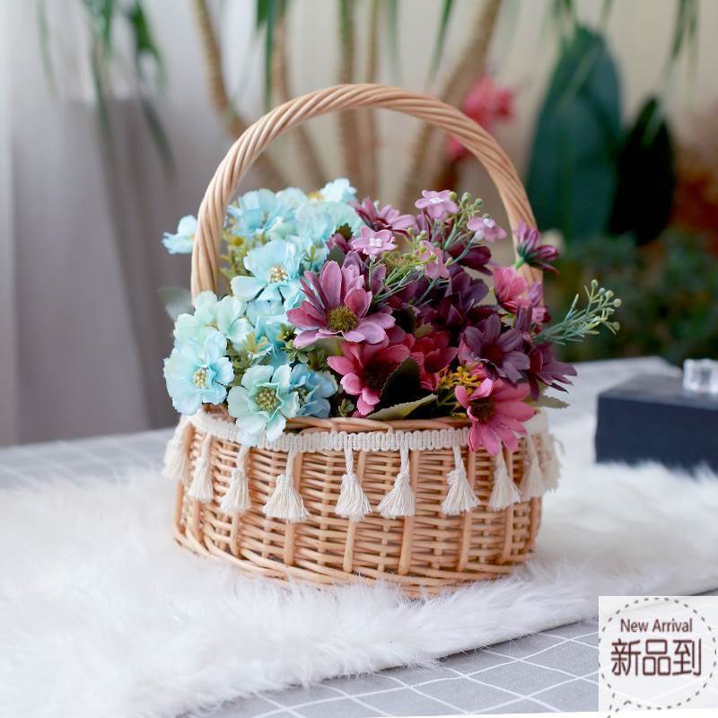 New fashion womens bag bag woven wedding rattan bag vacation photo bucket bag childrens hand grass dance bag celebration basket