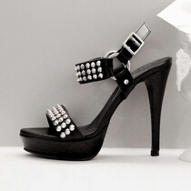 Korea Artisanal Custom Rivet Punk Rock Punk Wind Waterproof Bench Sexy Ultra High Heel Sandals