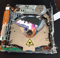 LEXUS Lexus SC430 six-disc CD mechanism of the CD
