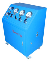 Liquid high-pressure pressurization equipment for gas-liquid high-pressure pressurization equipment