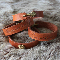 Hand-ordered retro genuine leather bracelet lovers cow leather bracelet with male and female wristband accompanied by hand-in-hand event memorabilia