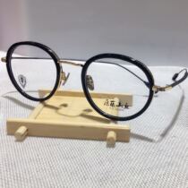 The new retro round frame is comfortable to wear.