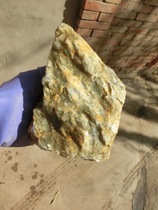 1510142 jade raw material naked stone natural raw stone Qinghai Kunlun Jade Mountain material green and white jade 2 7kg