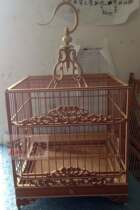Bamboo small bird cage inlaid with white line gate carved square cage square cage Northern cage Guangdong made embroidered eye golden green cage