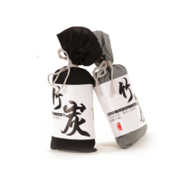 Car supplies Japanese bamboo charcoal bag car deodorant activated carbon adsorption and formaldehyde air purification simple bag
