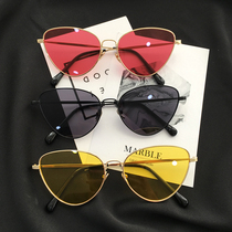 Retro cat eye turmeric frame female sun glasses small face 2017ins with European and American sunglasses female holiday glasses red