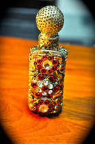 Western antique vintage gold spherical diamond with delicate glazed perfume bottle collection