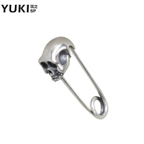 YUKI Chaochao Korean version single personality men 925 silver earrings skull pin earrings earrings ear buckle male and female ears