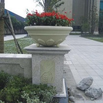 Sandstone glass fiber reinforced plastic sculpture water spray round carving sandstone flower pot garden landscape flower pot hotel decoration Roman stigma
