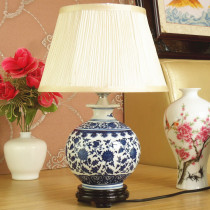 Modern Chinese bedside bedroom ceramic table lamp Jingdezhen hand-painted blue and white porcelain living room study lamp lighting