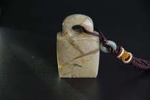 Jinshi seal carving Hand-polished Shoushan Stone Qingtian Stone Bahrain Stone Chang fossil lock seal
