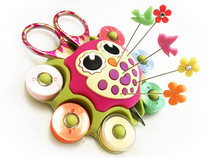 Cartoon ladybug owl desktop wall dual-use ornaments household storage needle needle needle holder