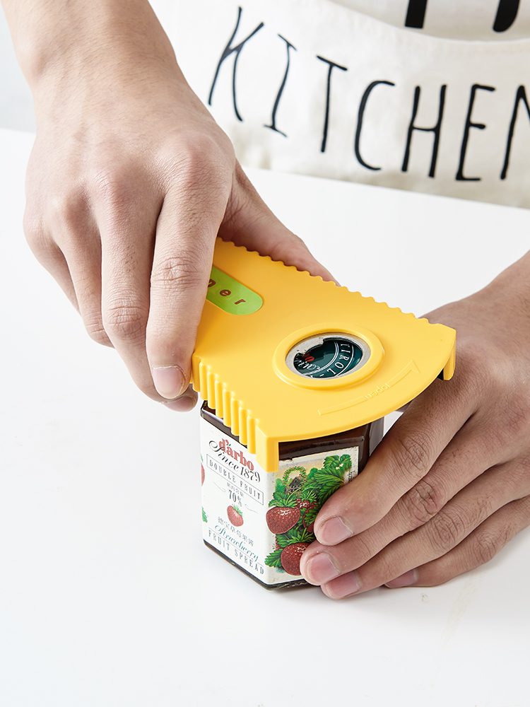 Household multi-function can opener Can screw cap manually Screw cap Screw cap bottle opener Cap opener Pull ring screwdriver