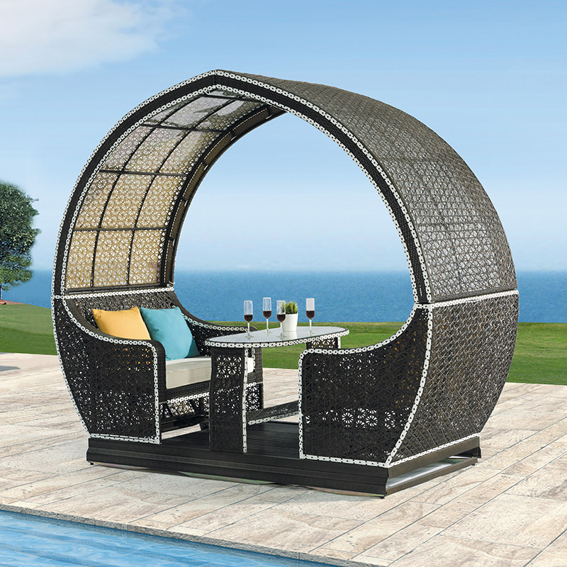 Outdoor power rocking chair with gauze curtain anti-mosquito pastoral rattan chair front and rear yard rattan chair swing courtyard garden balcony