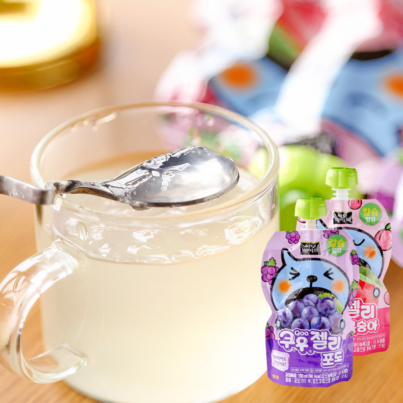 Korea Coca-Cola Cool QOO suction jelly White peach grape pudding juice can suck snacks 130g