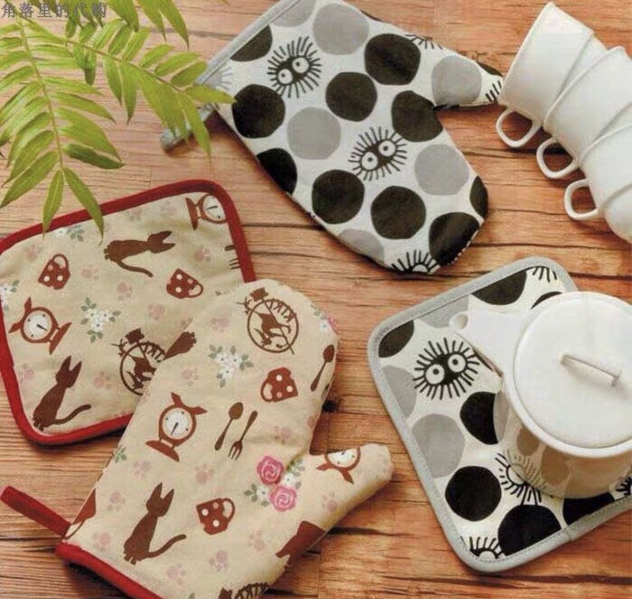 Export japan original single Miyazaki Hayao totoro briquette witch house emergency black cat oven with baking insulation gloves