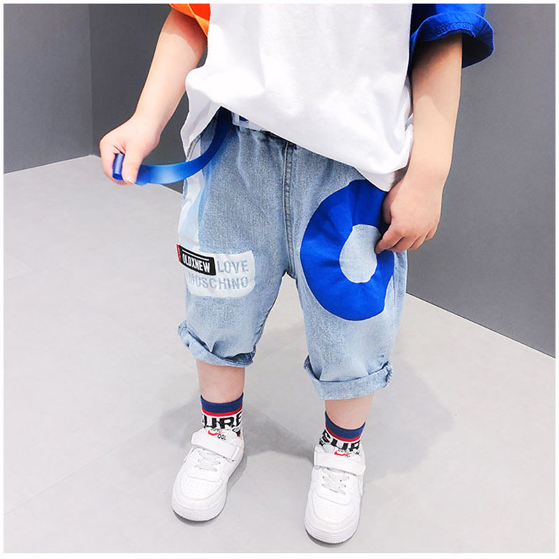 Bé trai quần short mùa hè mỏng denim quần short năm điểm 2020 mới cỡ trung boy loose-fitting Hàn Quốc phiên bản của quần short Harlan.