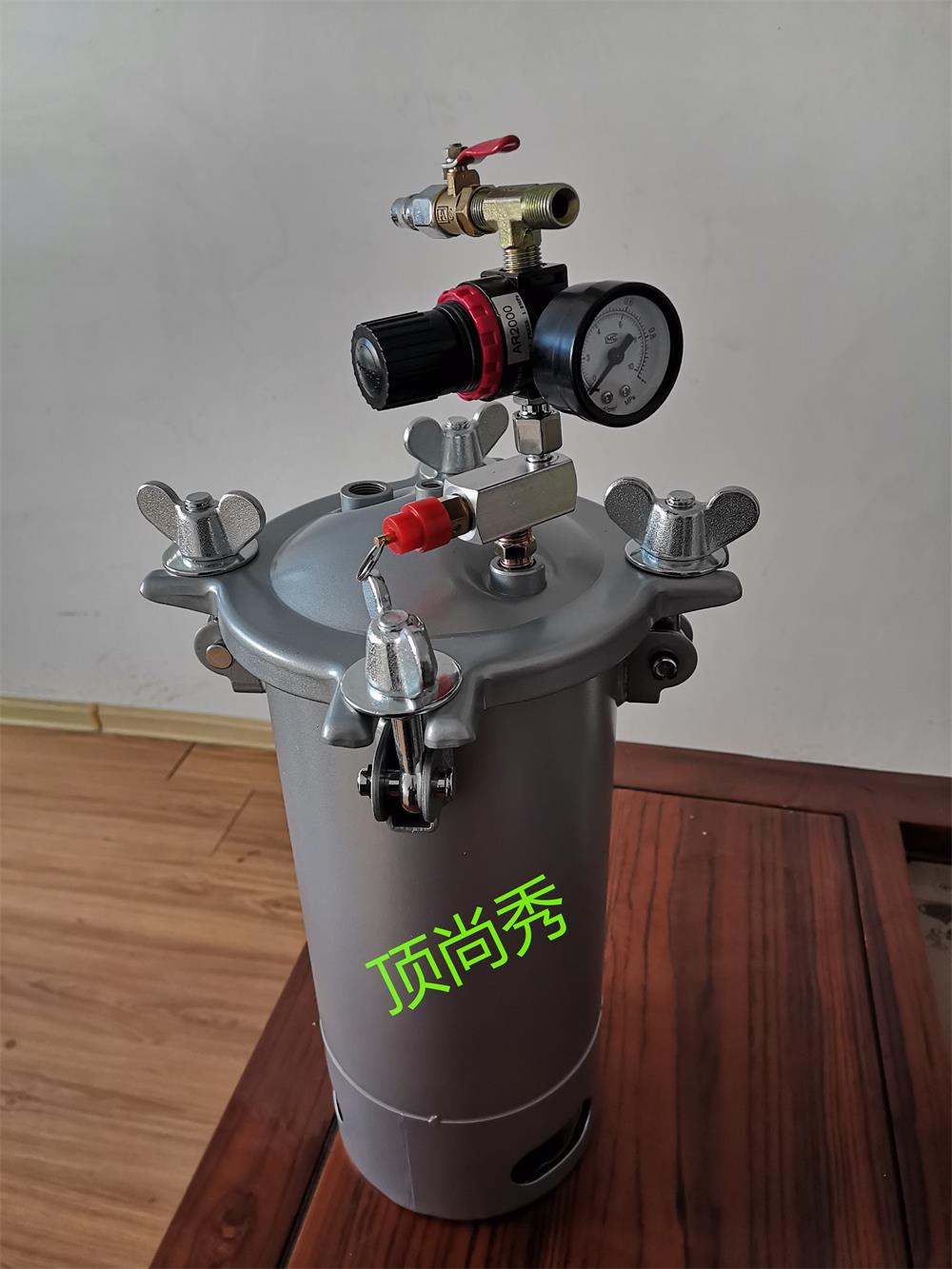 5 liters down - formed pressure bucket Water packaging water colorful paint gun coating bucket 5 liters down - formed pressure bucket