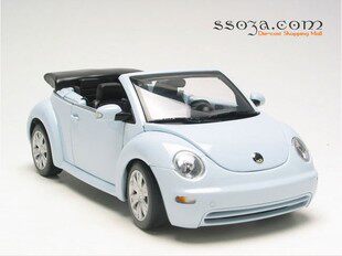 AutoArt AA Alto 1:18 Volkswagen Beetle Convertible car model