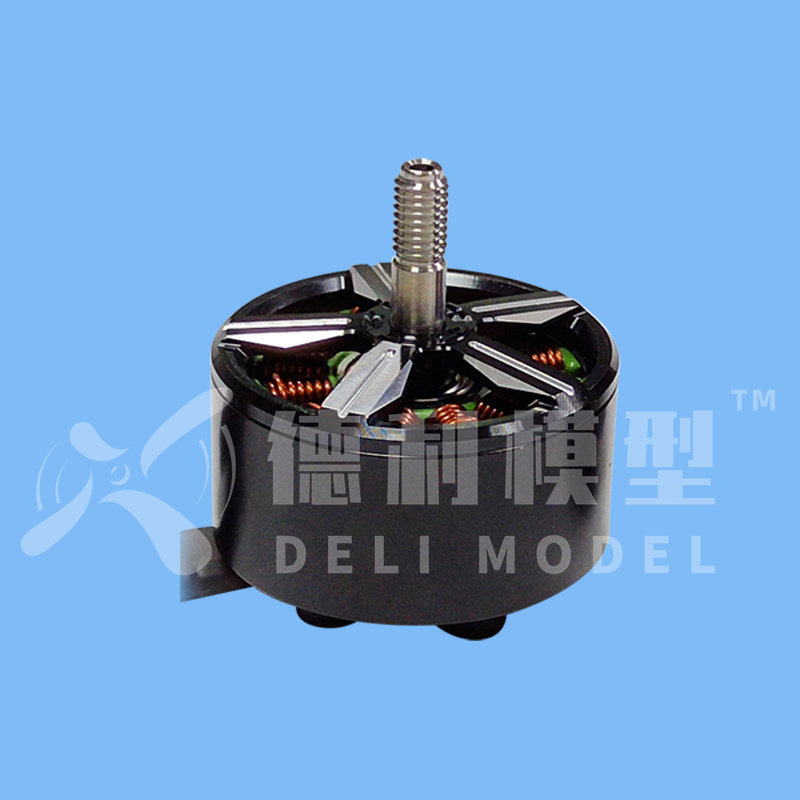 新品  3115 900KV 无刷电机七八九寸穿越机马达竞赛远航无刷电机